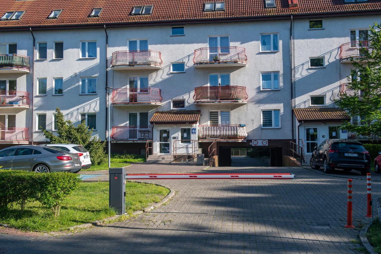 Apartament Wakacyjny Z Klimatyzacja Kolobrzeg Exterior photo